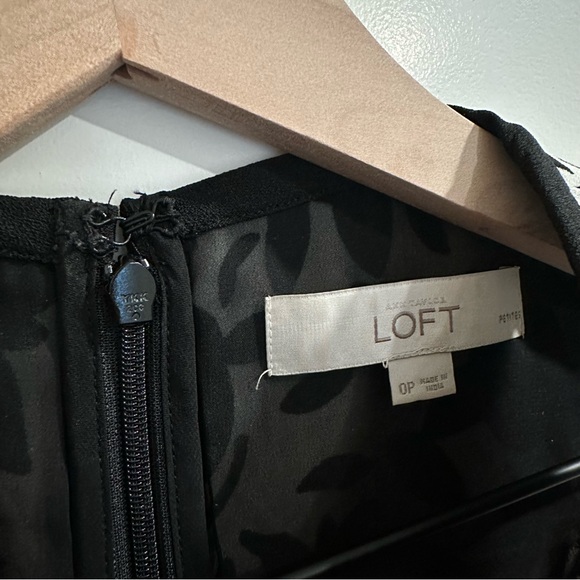 LOFT High Neck Floral/Leaves Dress - Picture 5 of 5